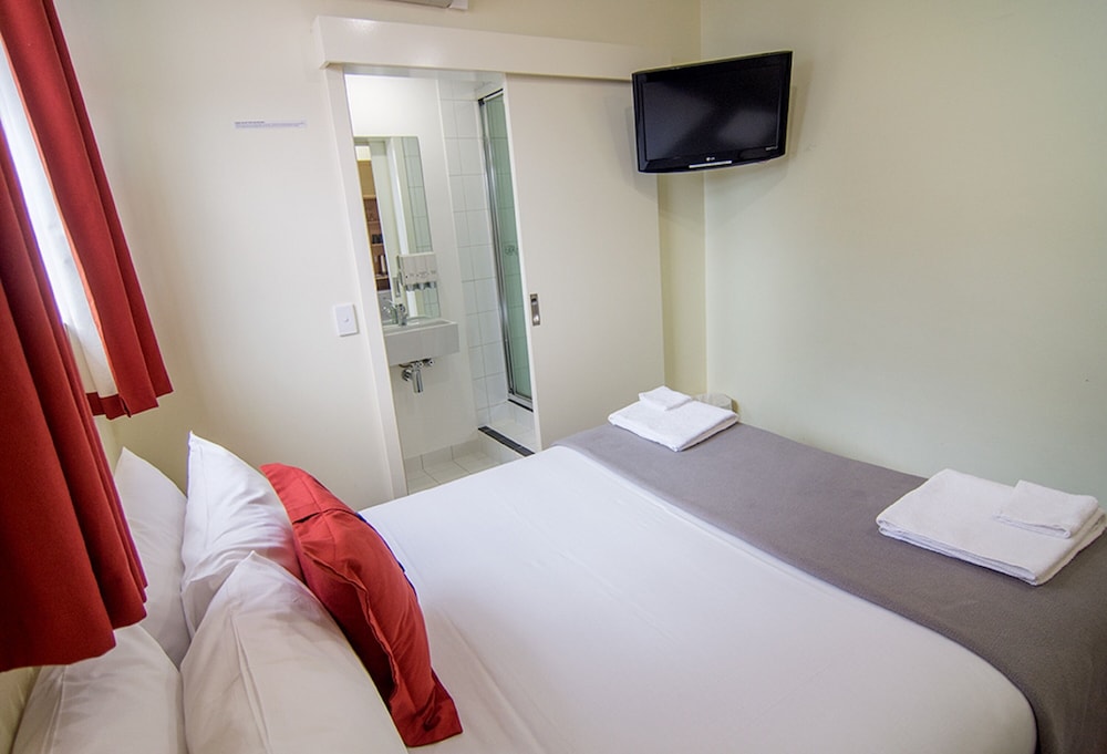 Miami Hotel Melbourne
