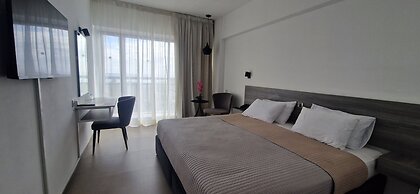 Navarria Hotel