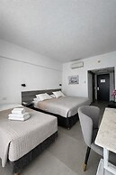 Navarria Hotel