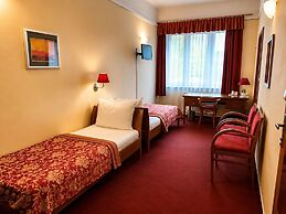 Cloister Inn