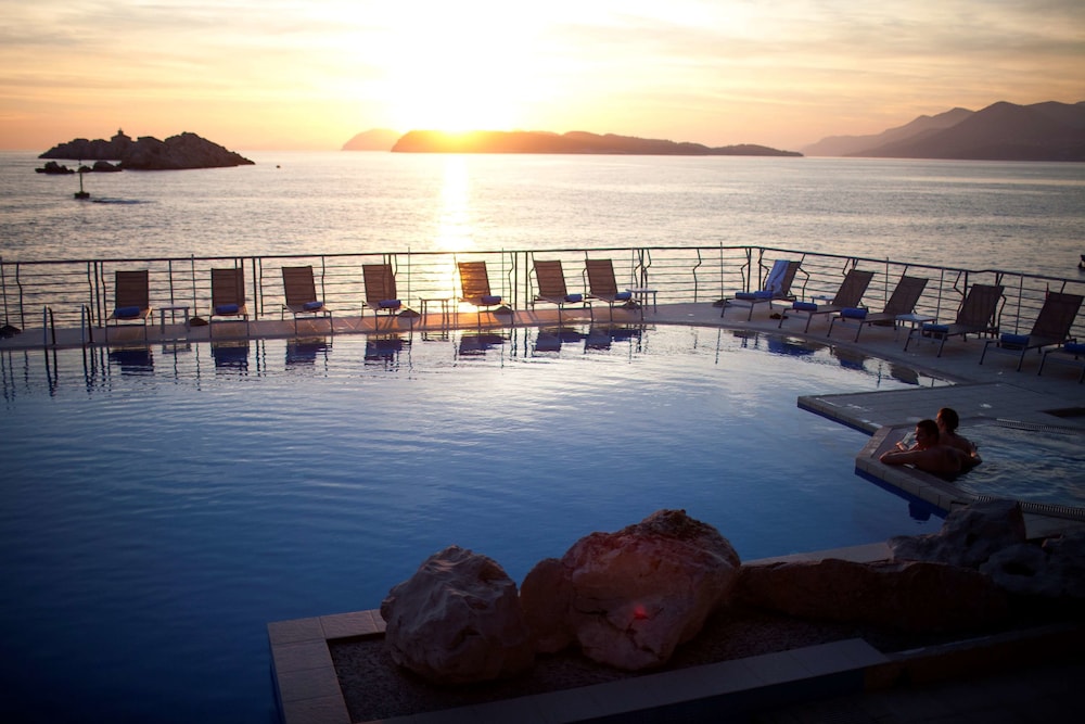 Dubrovnik Palace