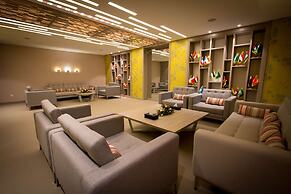 Golden Tulip El Mechtel