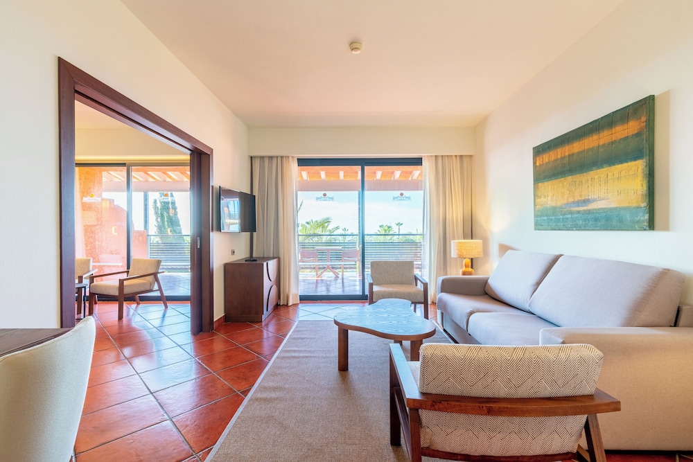 Puerto Antilla Grand Hotel