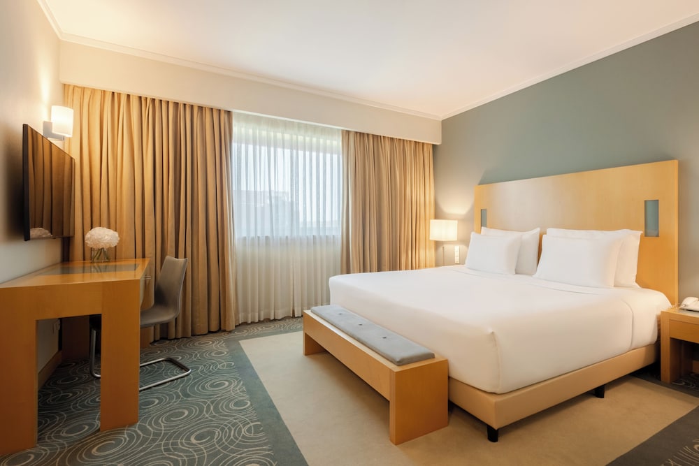 SANA Malhoa Hotel