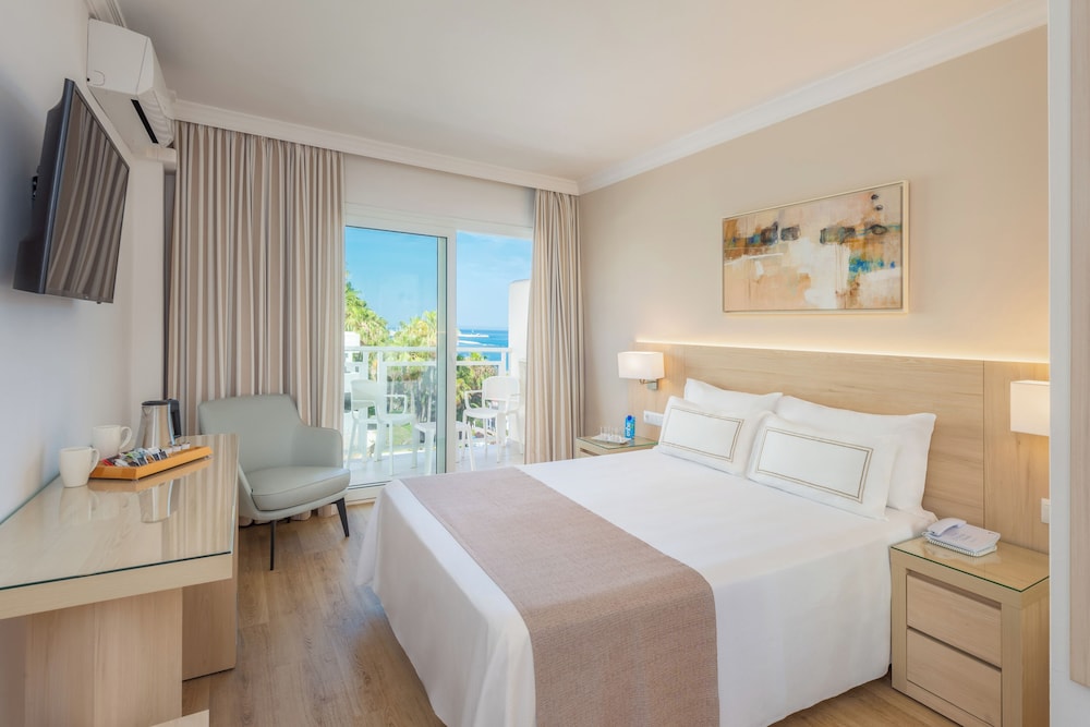 Hotel Las Arenas, Affiliated by Meliá