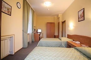 Maxima Zarya Hotel