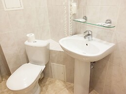 Maxima Zarya Hotel