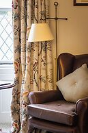 Red Lion Hotel, Hillingdon