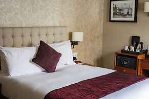 Red Lion Hotel, Hillingdon