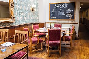 Red Lion Hotel, Hillingdon