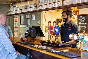 Red Lion Hotel, Hillingdon