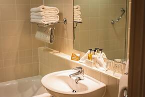 Red Lion Hotel, Hillingdon