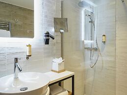 Mercure Avignon TGV Hotel et Spa