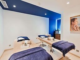 Mercure Avignon TGV Hotel et Spa