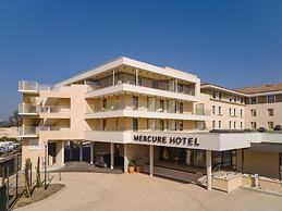 Mercure Avignon TGV Hotel et Spa