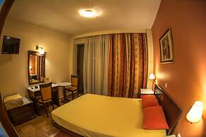 Hotel Chris
