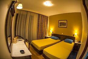 Hotel Chris