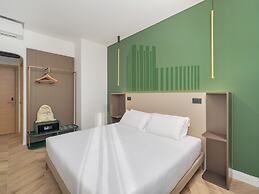 B&B HOTEL CALENZANO FIRST
