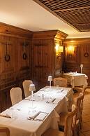 Hotel Alaska Cortina