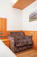 Hotel Alaska Cortina