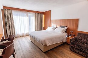 Hotel Alaska Cortina