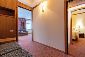 Hotel Alaska Cortina