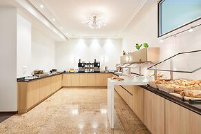 Central City Hotel Rochat