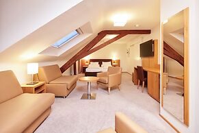 Central City Hotel Rochat