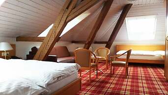 Central City Hotel Rochat