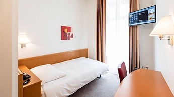 Central City Hotel Rochat