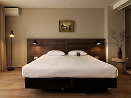 Townhouse Apartments