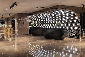 EPIC SANA Marques Hotel