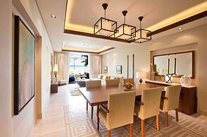 JA Palm Tree Court, Dubai