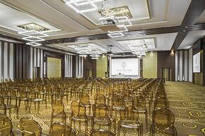 The Palms Beach Hotel And Spa