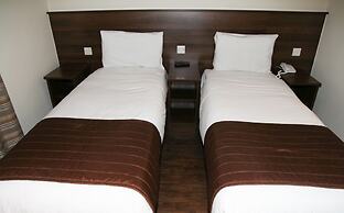 Ascot Hyde Park Hotel