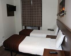Ascot Hyde Park Hotel