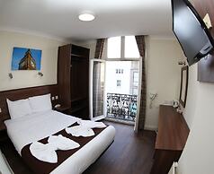 Ascot Hyde Park Hotel