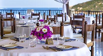Club Hotel