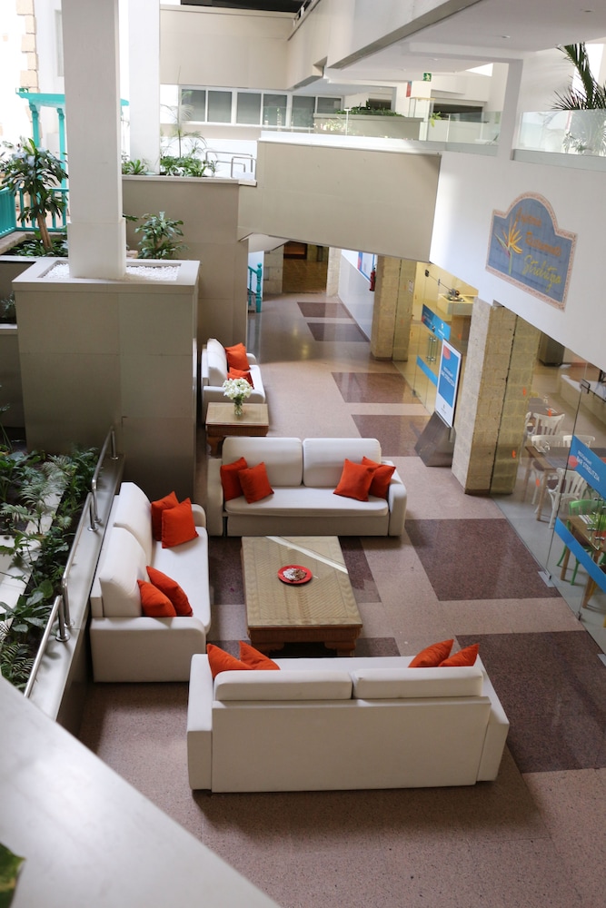 Paradise Park Fun Lifestyle Hotel