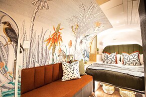 Grand Daddy Boutique Hotel