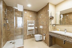HiLight Suites Hotel
