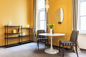 HiLight Suites Hotel