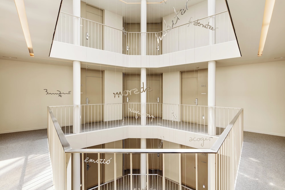 Sercotel Amister Art Hotel