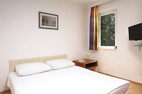 Lanterna Resort