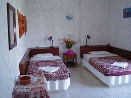 Summer Lodge