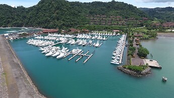 Stay In CR Los Sueños Condos