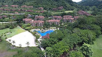 Stay In CR Los Sueños Condos