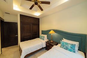 Stay In CR Los Sueños Condos