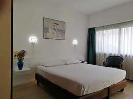 Green Hotel Motel
