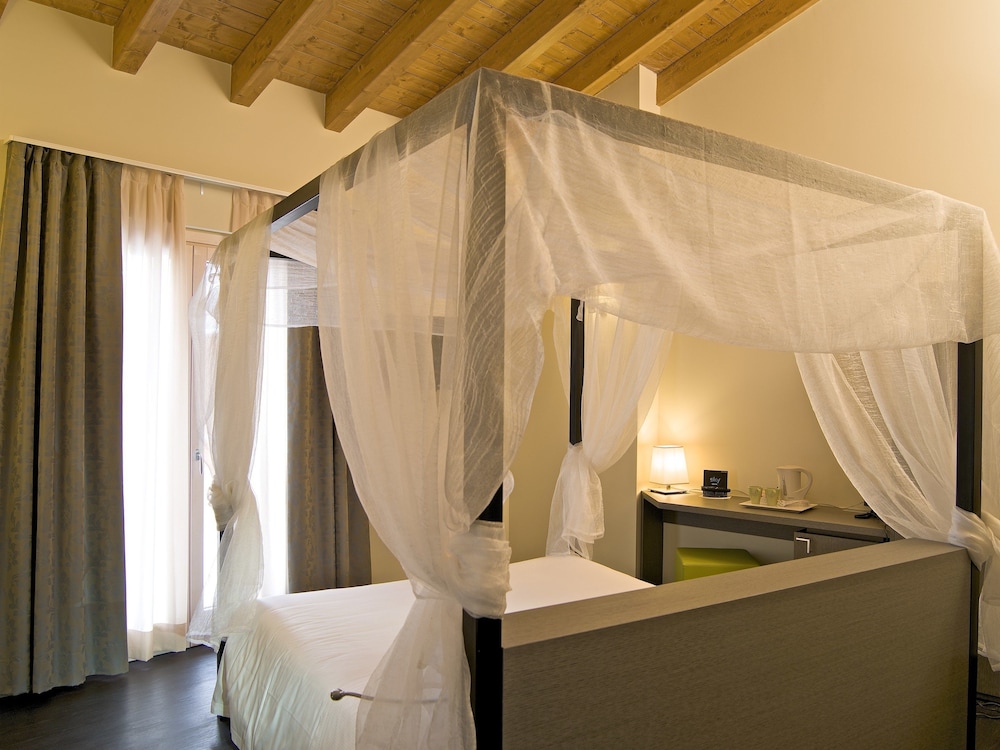 Harmony Suite Hotel